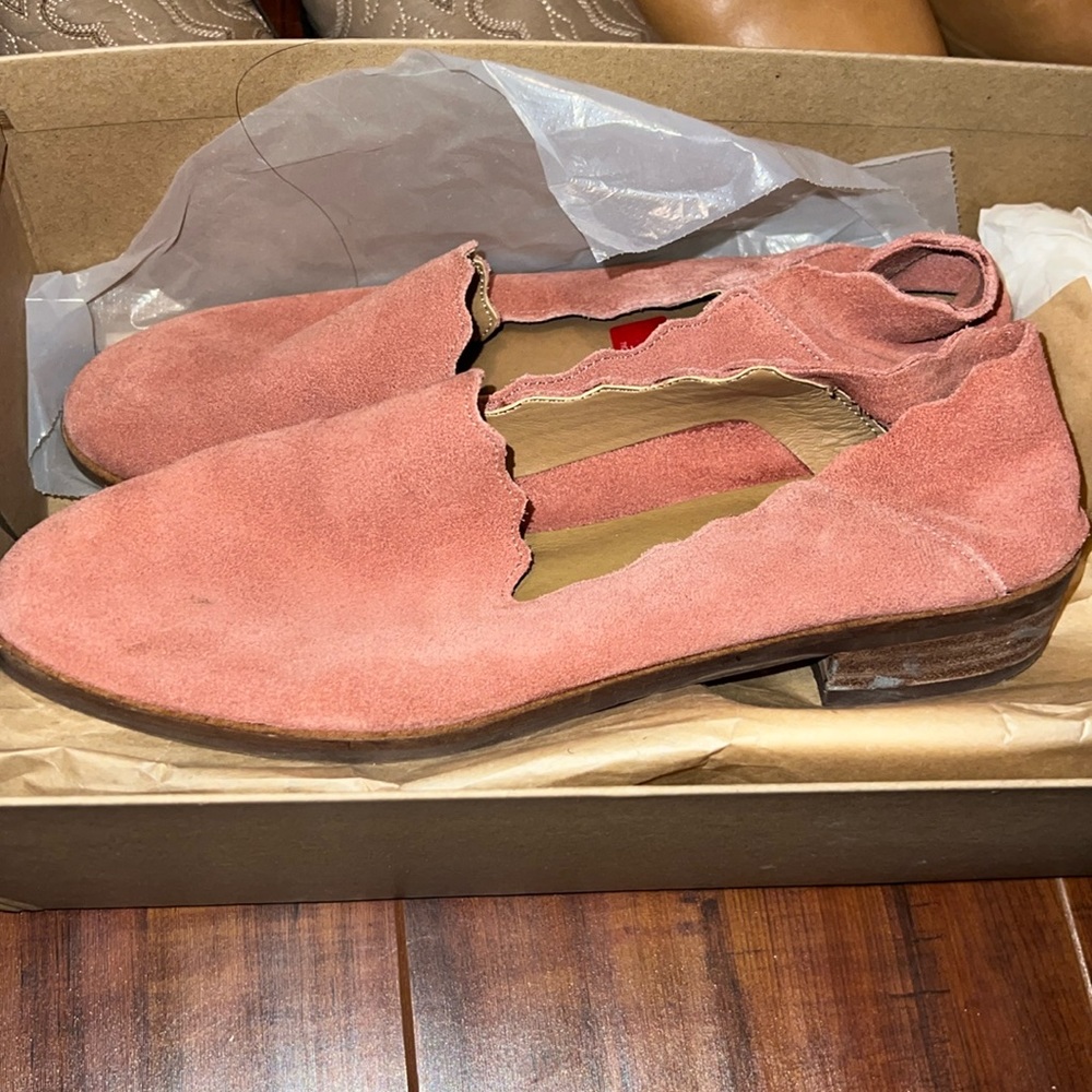 Lucky brand flats